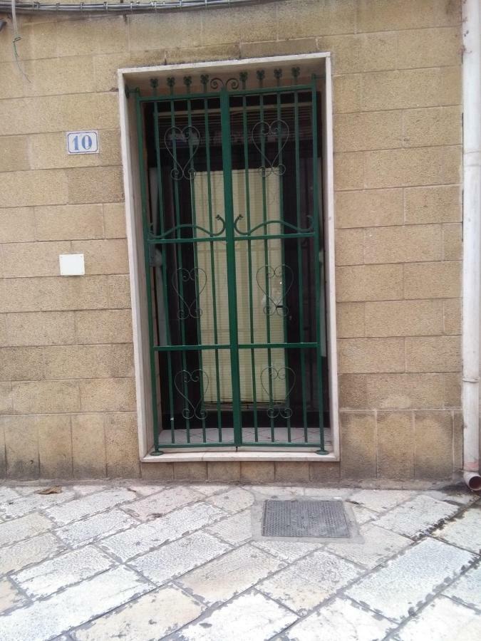 Centro Storico Apartment Бриндизи Екстериор снимка