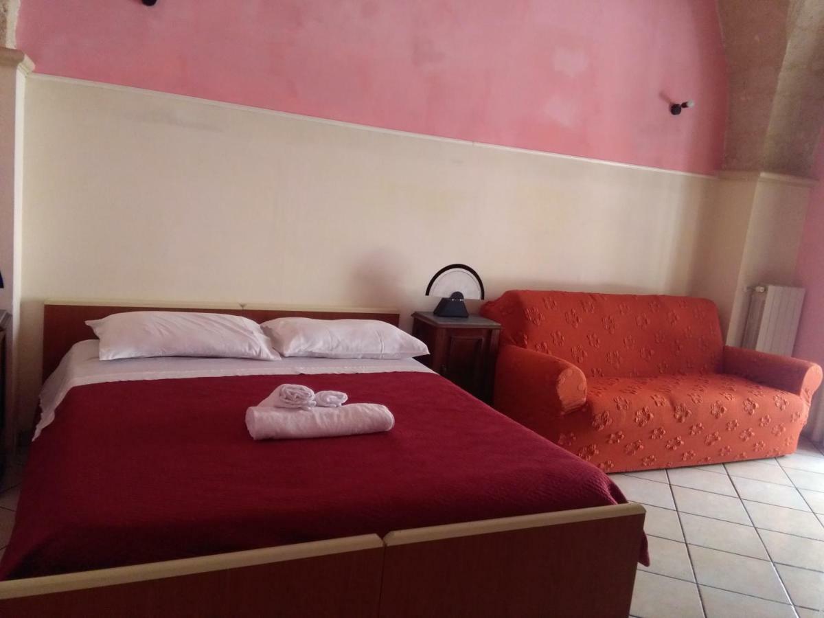 Centro Storico Apartment Бриндизи Екстериор снимка
